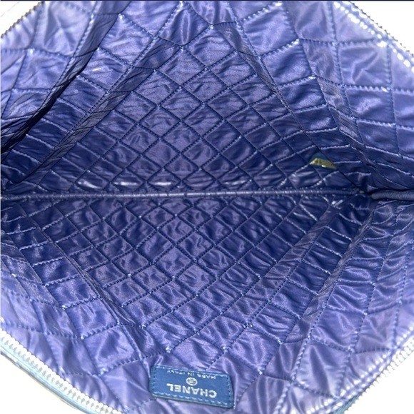 Auth Chanel CC Two-Toned Matelassé Lambskin Clutch Bag - Picture 4 of 6